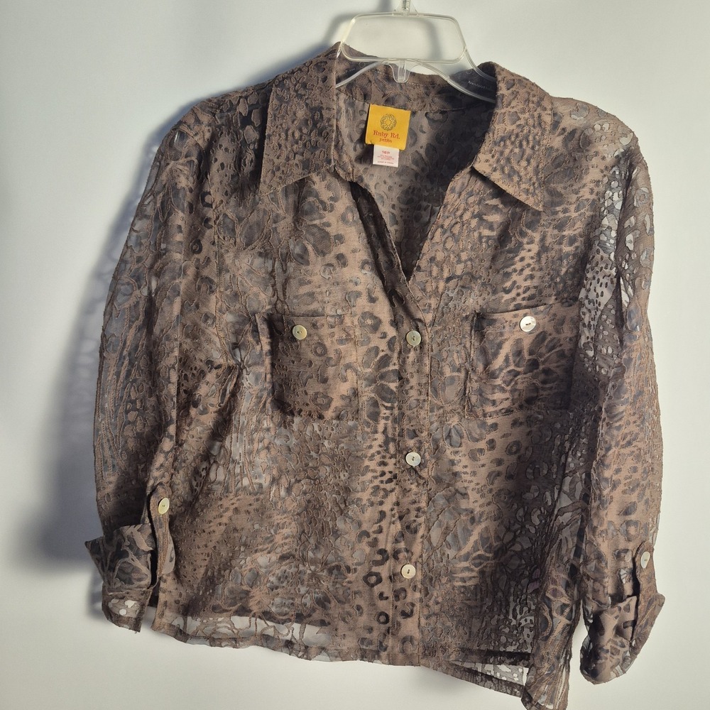 Ruby Rd. Petite women animal textured burnout Layering blouse in size 16P.